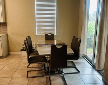 12318 Sw Myrtle Oak Drive - Photo Thumbnail 1