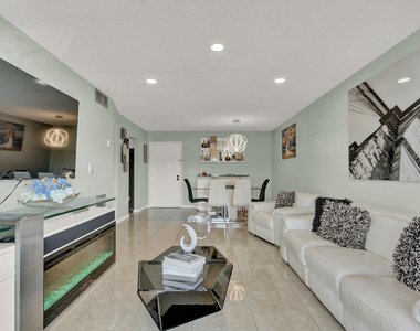 502 Davis Road - Photo Thumbnail 8