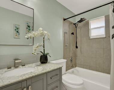 502 Davis Road - Photo Thumbnail 14