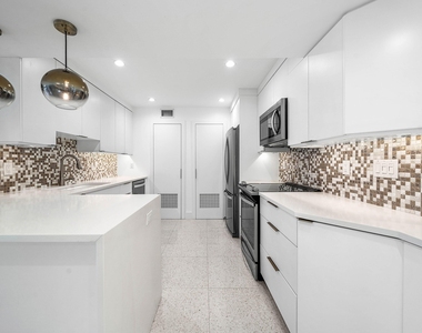 330 Se 20th Avenue - Photo Thumbnail 10