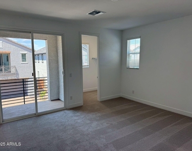 2443 W Rowel Road - Photo Thumbnail 16