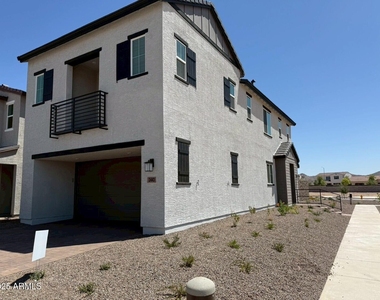 2443 W Rowel Road - Photo Thumbnail 2
