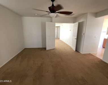 18235 N Alicia Court - Photo Thumbnail 9