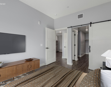 475 N 9th Street - Photo Thumbnail 13
