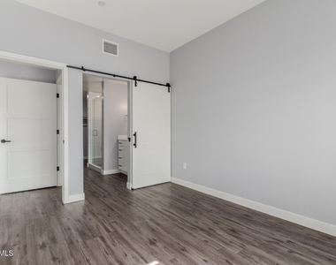 475 N 9th Street - Photo Thumbnail 15