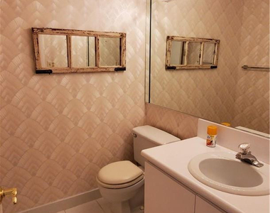 1107 Cir Terrace W - Photo Thumbnail 9