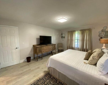 13065 Albright Court - Photo Thumbnail 11