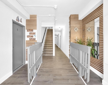 1142 Sw 4th Street - Photo Thumbnail 1