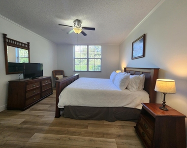 11790 Saint Andrews Place - Photo Thumbnail 12