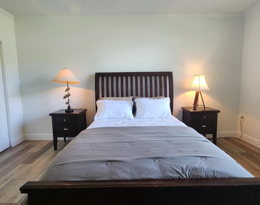 11790 Saint Andrews Place - Photo Thumbnail 20