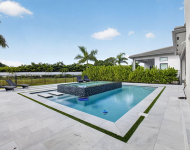 8270 Essex Country Club Drive - Photo Thumbnail 41