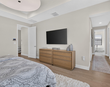 8270 Essex Country Club Drive - Photo Thumbnail 26