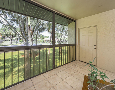539 Shady Pine Way - Photo Thumbnail 2