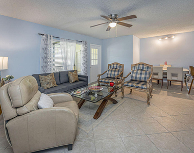 539 Shady Pine Way - Photo Thumbnail 13
