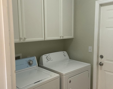 435 Sw Lakota Avenue - Photo Thumbnail 3