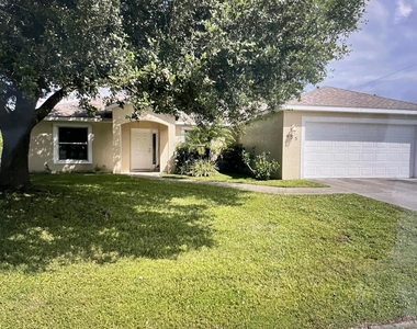 435 Sw Lakota Avenue - Photo Thumbnail 9