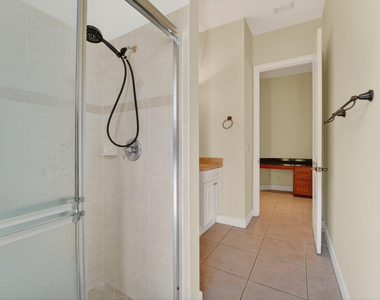 854 Sw St Tropez Court - Photo Thumbnail 19