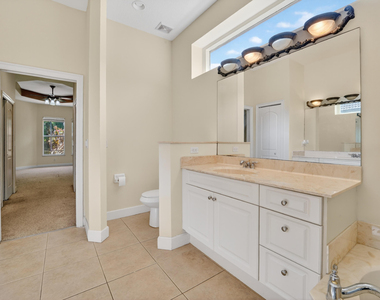 854 Sw St Tropez Court - Photo Thumbnail 26