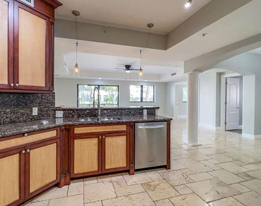 4241 N Ocean Boulevard N - Photo Thumbnail 33