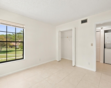 2600 Greenwood Terrace - Photo Thumbnail 20