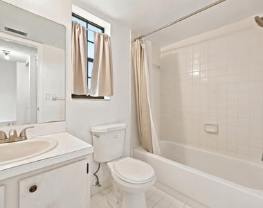 2600 Greenwood Terrace - Photo Thumbnail 22