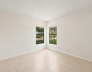 2600 Greenwood Terrace - Photo Thumbnail 17
