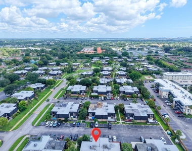 105 Woodland Road - Photo Thumbnail 40