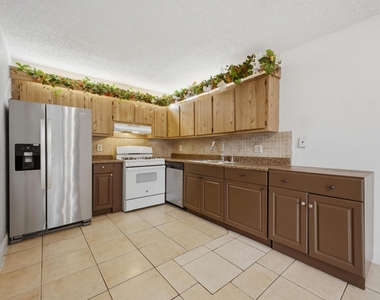 105 Woodland Road - Photo Thumbnail 15