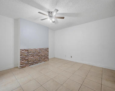 105 Woodland Road - Photo Thumbnail 18