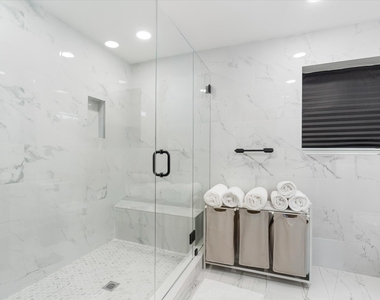2518 Key Largo Lane - Photo Thumbnail 10