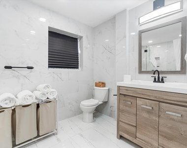 2518 Key Largo Lane - Photo Thumbnail 9