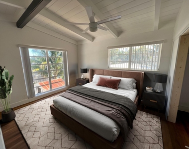 2518 Key Largo Lane - Photo Thumbnail 11