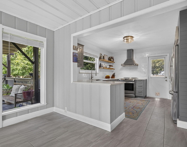 338 Hunter Street - Photo Thumbnail 13