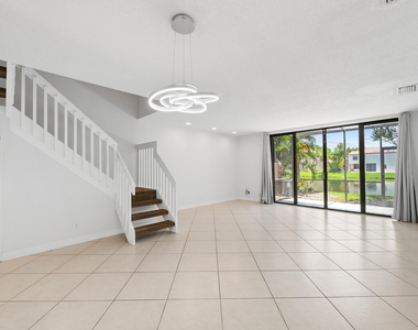 10691 Nw 14th Street - Photo Thumbnail 15