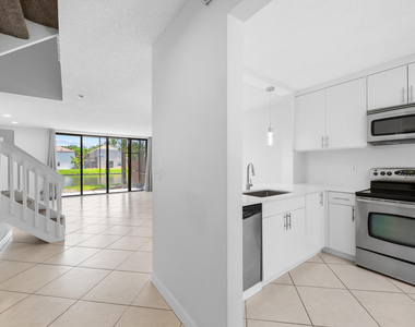 10691 Nw 14th Street - Photo Thumbnail 23