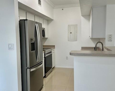 11600 Sw 2nd Street - Photo Thumbnail 11