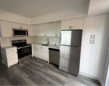 320 Sw 1st Street - Photo Thumbnail 2