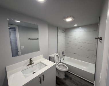 320 Sw 1st Street - Photo Thumbnail 6