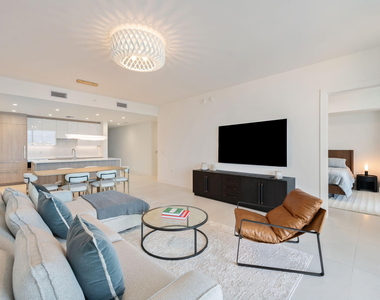 153 N Seabreeze Boulevard - Photo Thumbnail 22