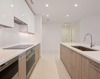 153 N Seabreeze Boulevard - Photo Thumbnail 18