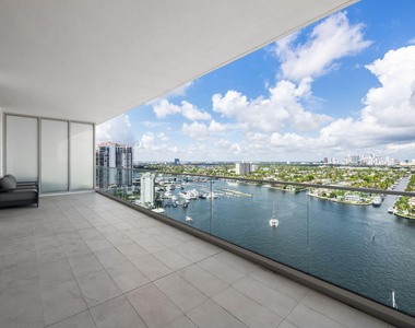 153 N Seabreeze Boulevard - Photo Thumbnail 37