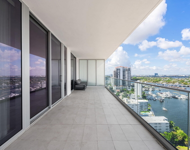 153 N Seabreeze Boulevard - Photo Thumbnail 36