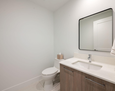 153 N Seabreeze Boulevard - Photo Thumbnail 24