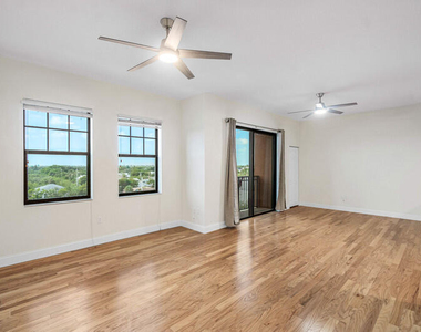 511 Lucerne Avenue - Photo Thumbnail 7