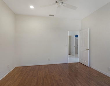 5279 Brookview Drive - Photo Thumbnail 25
