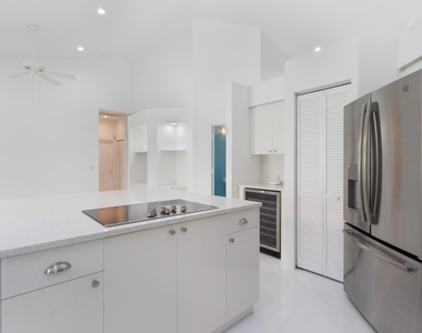 5279 Brookview Drive - Photo Thumbnail 16