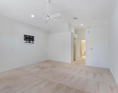 5279 Brookview Drive - Photo Thumbnail 19