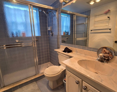 357 Markham P - Photo Thumbnail 6