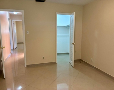 7470 Nw 7th Place - Photo Thumbnail 13