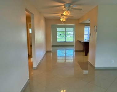 7470 Nw 7th Place - Photo Thumbnail 3